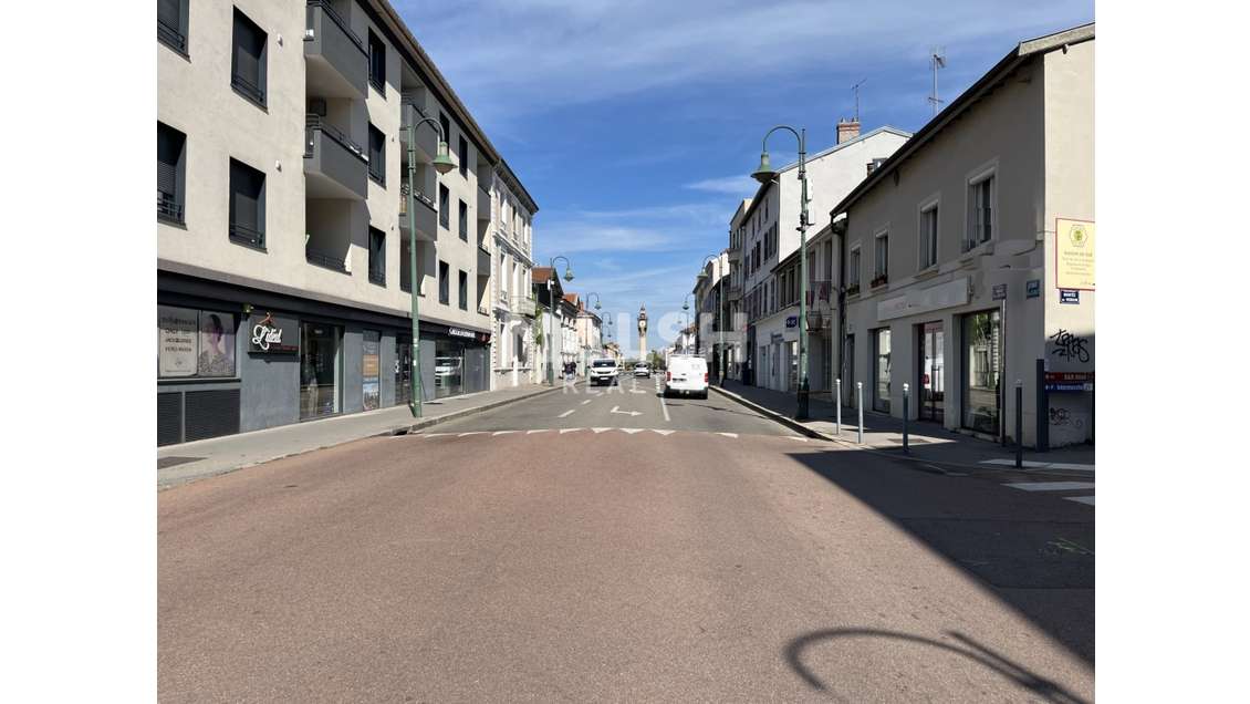 Vente FDC soins et bien être à Tassin-La-Demi-Lune