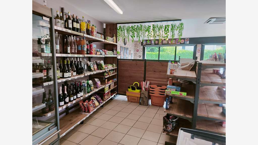 Vente épicerie multiservices à proximité à Tillac