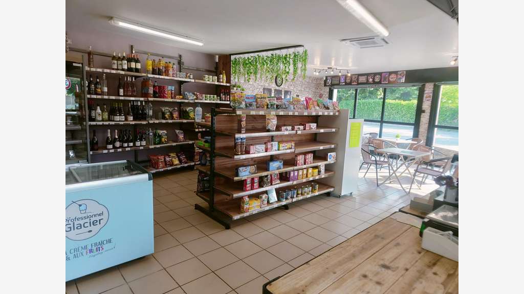 Vente épicerie multiservices à proximité à Tillac