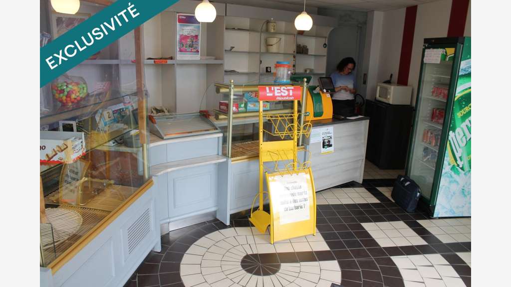 kiosque FDJ et PMU et depot de pains et BONBONS