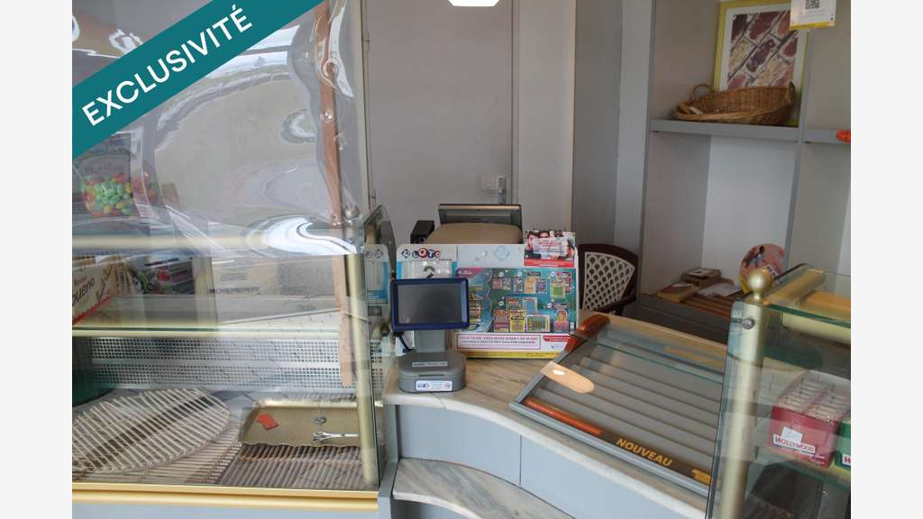 kiosque FDJ et PMU et depot de pains et BONBONS