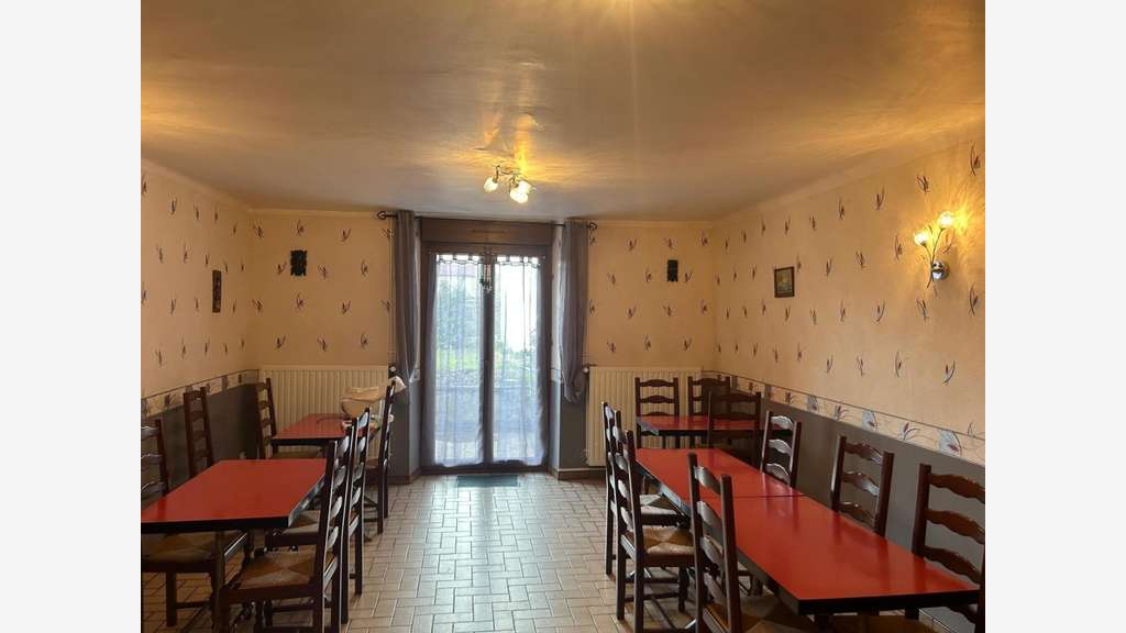 Vente FDC restaurant et bar licence 4 à Tréveray