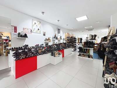 Vente magasin de chaussures à Verdun