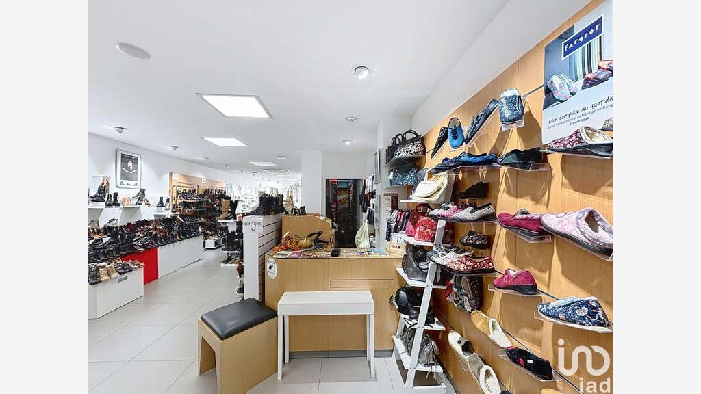 Vente magasin de chaussures à Verdun