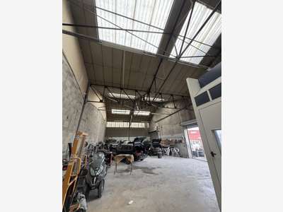 Vente garage carrosserie automobile à Lyon Est