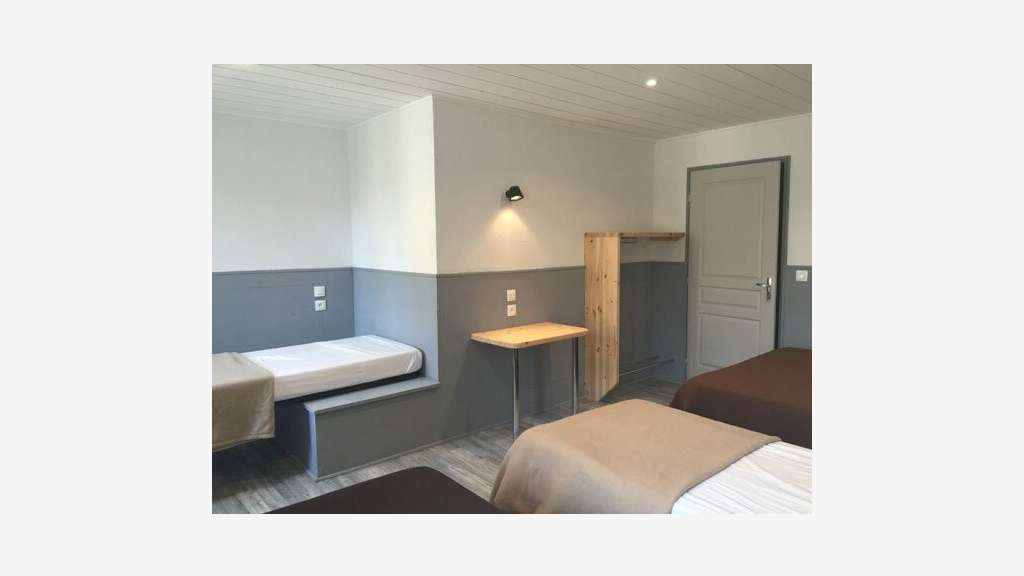 Vente gîte 32 couchages axe Avignon Gap