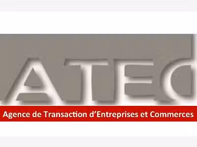 Vente Golf compact club house proche Avignon