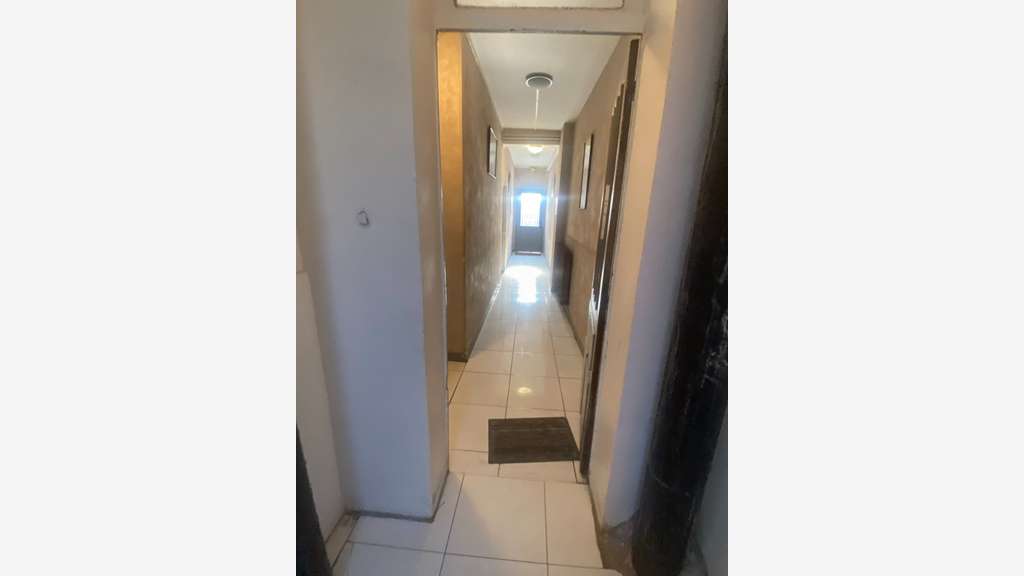 Vente hôtel 18N° murs+fdc à Alfortville