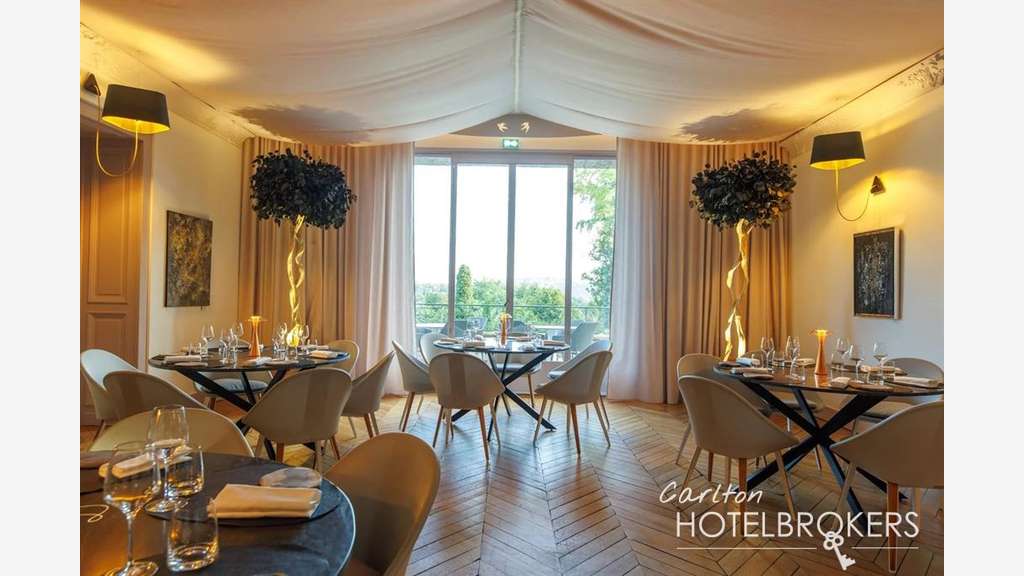 AV Hôtel ***** restaurant * Pyrénées Atlantiques