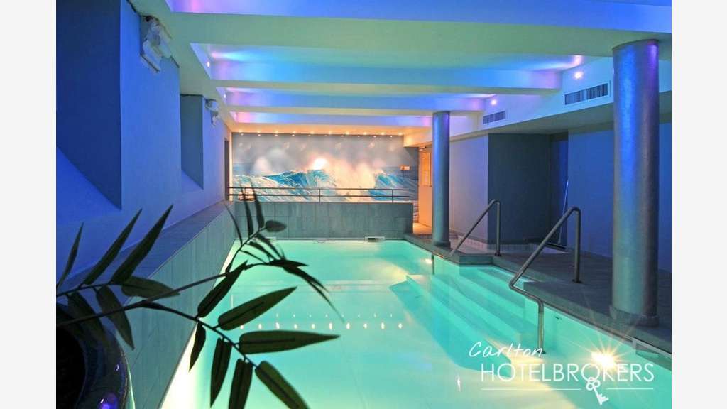 AV Hôtel ***** restaurant * Pyrénées Atlantiques