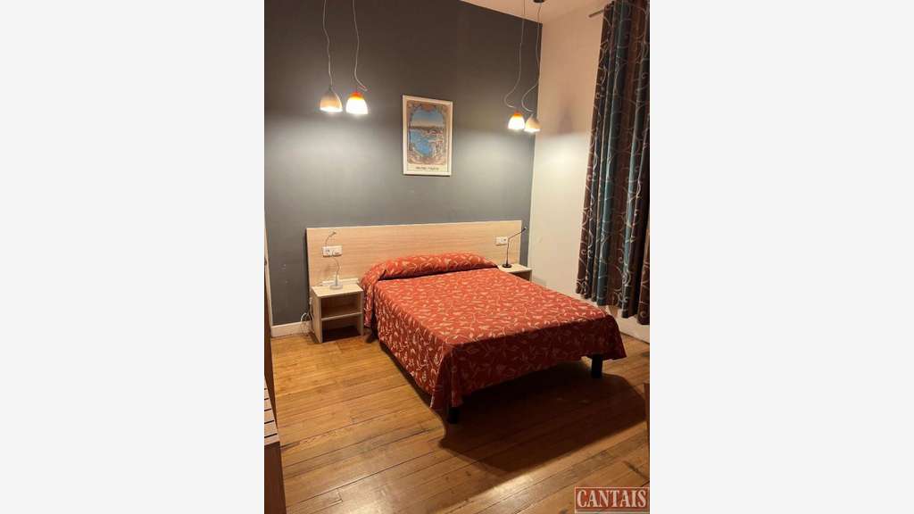 Vente hôtel bureau en ville des Alpes Maritimes