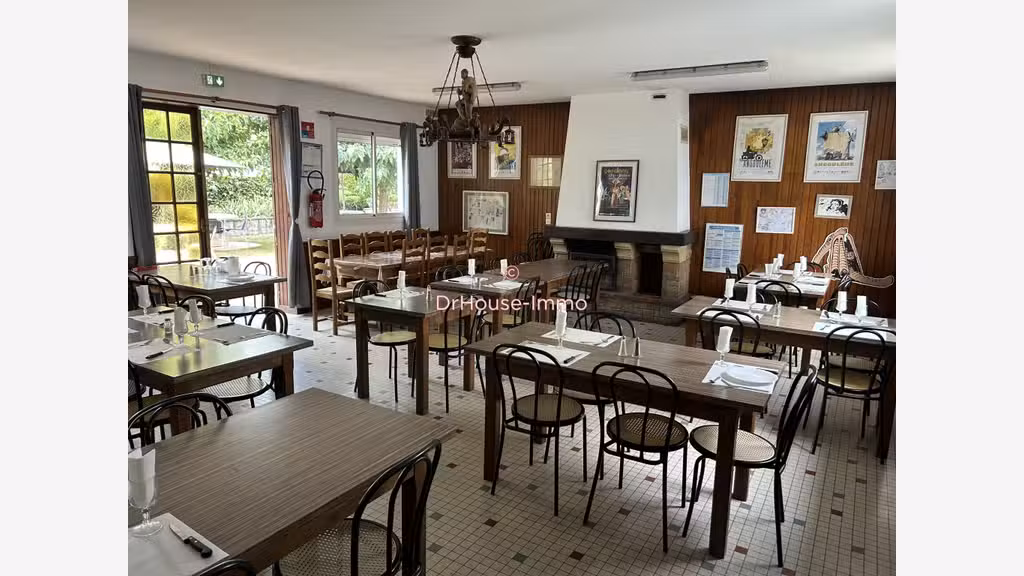 16000 ANGOULEME A VENDRE UN ENSEMBLE IMMOBILIER