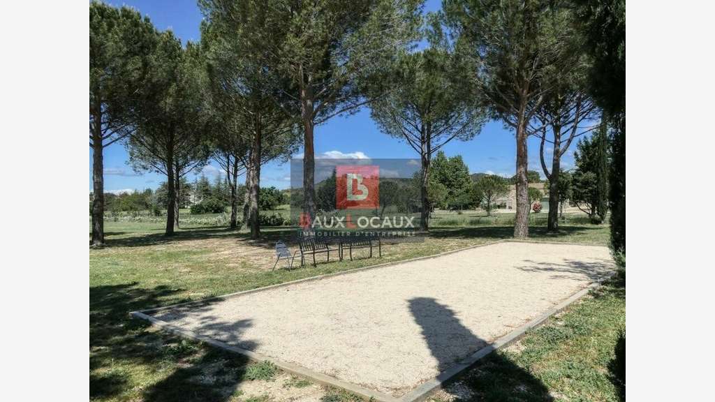 Complexe hôtel et logements à vendre dans le 84