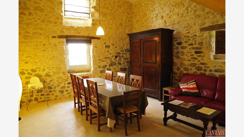 Vente Gîte dans Ancienne ferme restaurée Ardèche