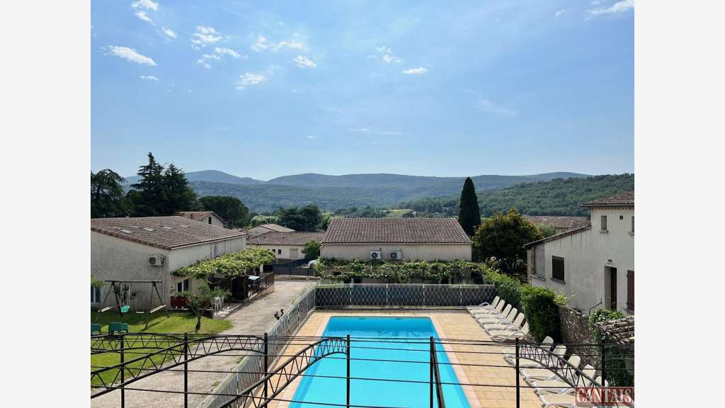 Vente domaine touristique 2000m² Sud Ardèche