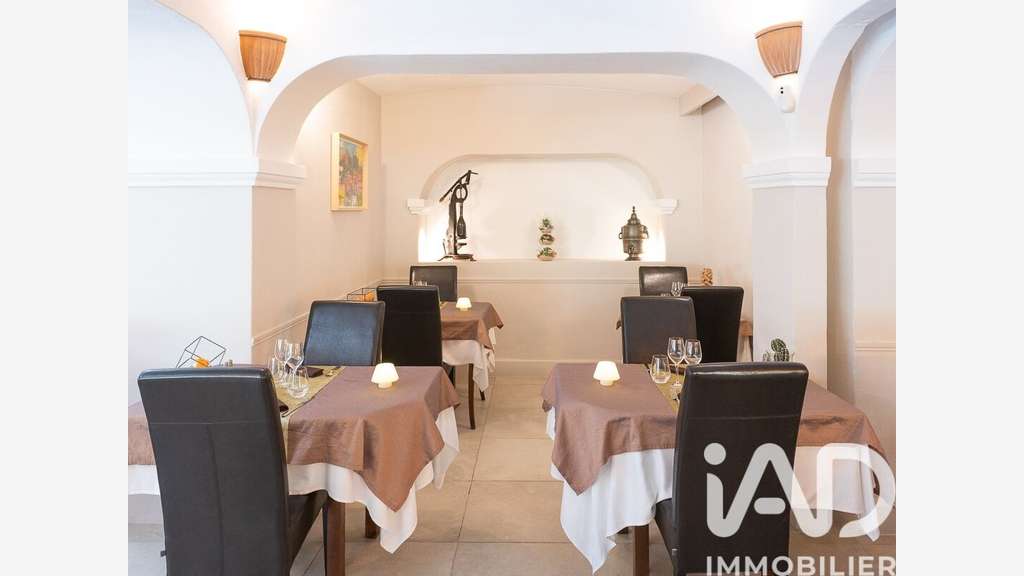 AV murs et fonds hôtel-restaurant 24ha St-Zacharie