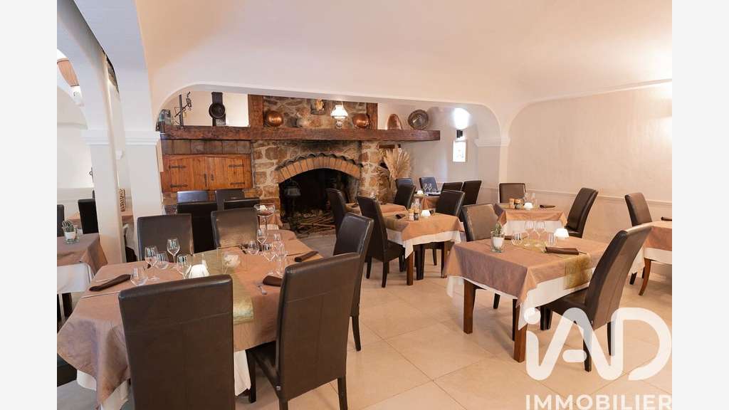 AV murs et fonds hôtel-restaurant 24ha St-Zacharie