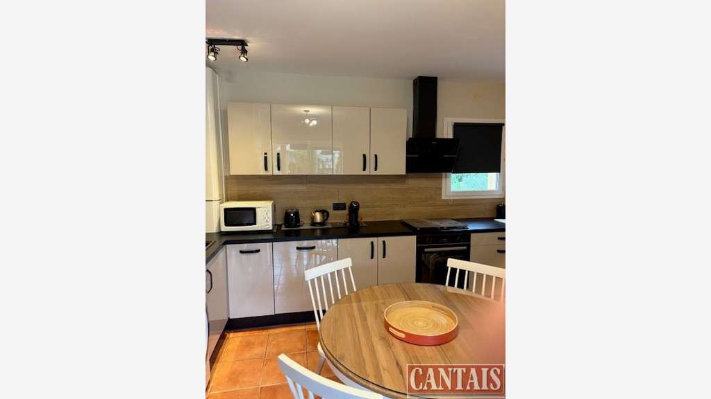 Vente Gîtes studios sur axe Aubenas Nîmes