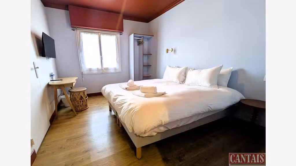 Vente hôtel bureau rénové Littoral Atlantique