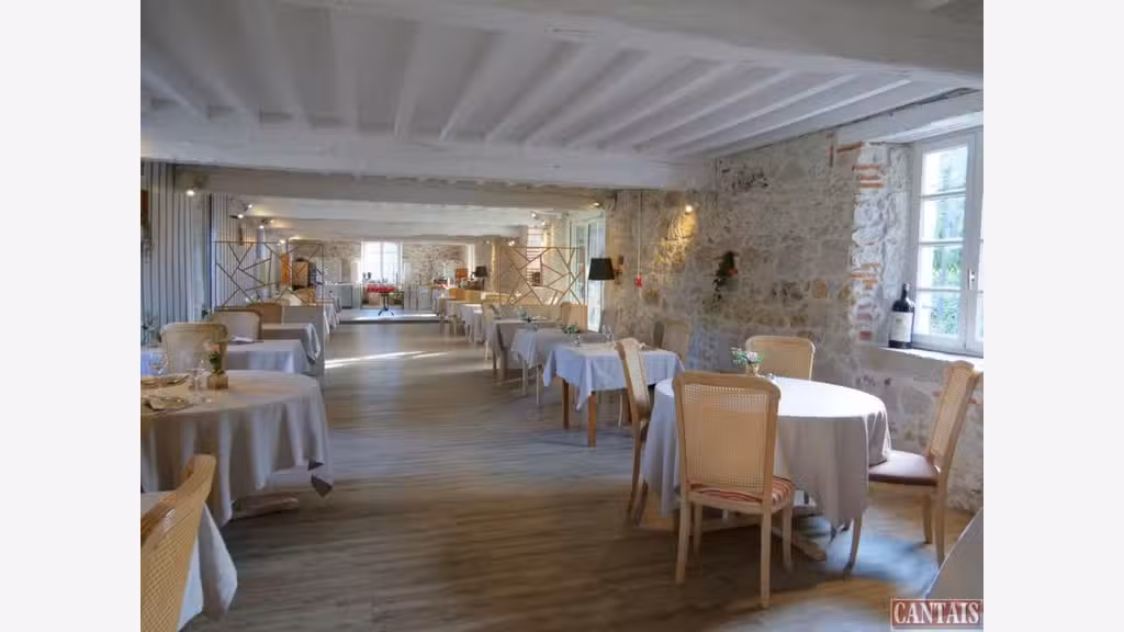 Vente hôtel restaurant 1200m² près de Bordeaux