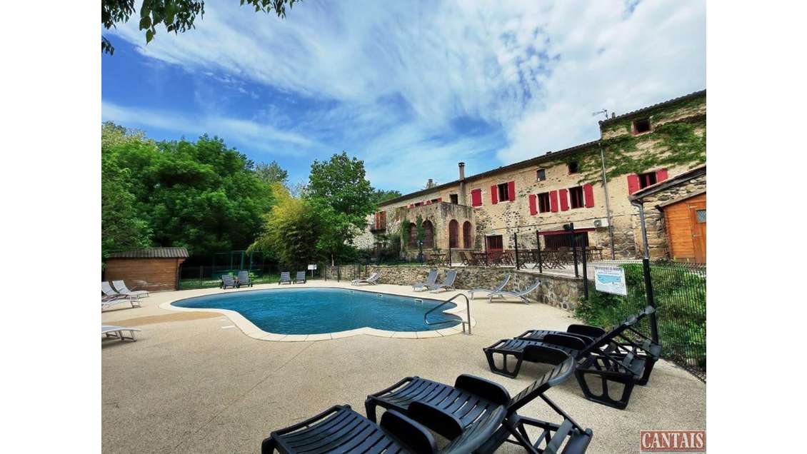 Vente charmant camping avec gîte en Ardèche
