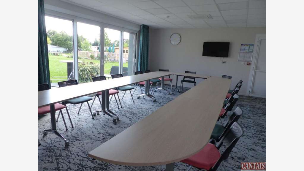 Vente hôtel bureau bar lic 4 sur axe Orléans Tours