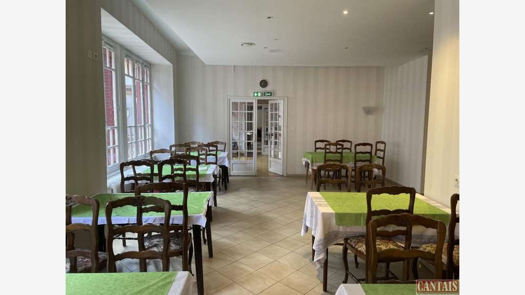 Vente hôtel bureau + 25 ch axe Vesoul Gerardmer