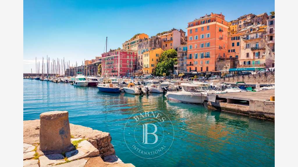 Actif hôtelier fort potentiel à vendre à Bastia