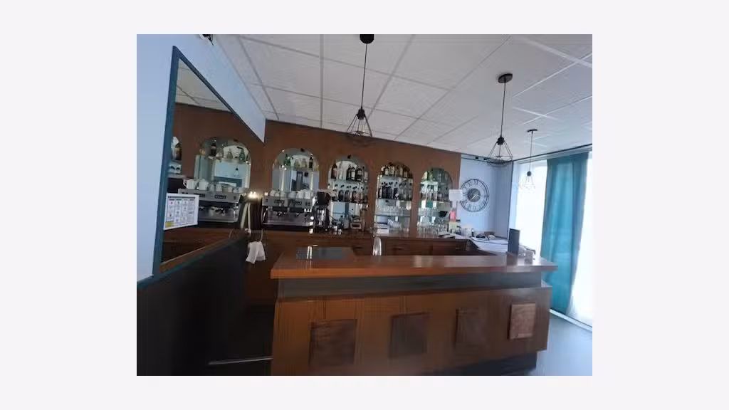 Vente murs et FDC hôtel-restaurant proche Limoges
