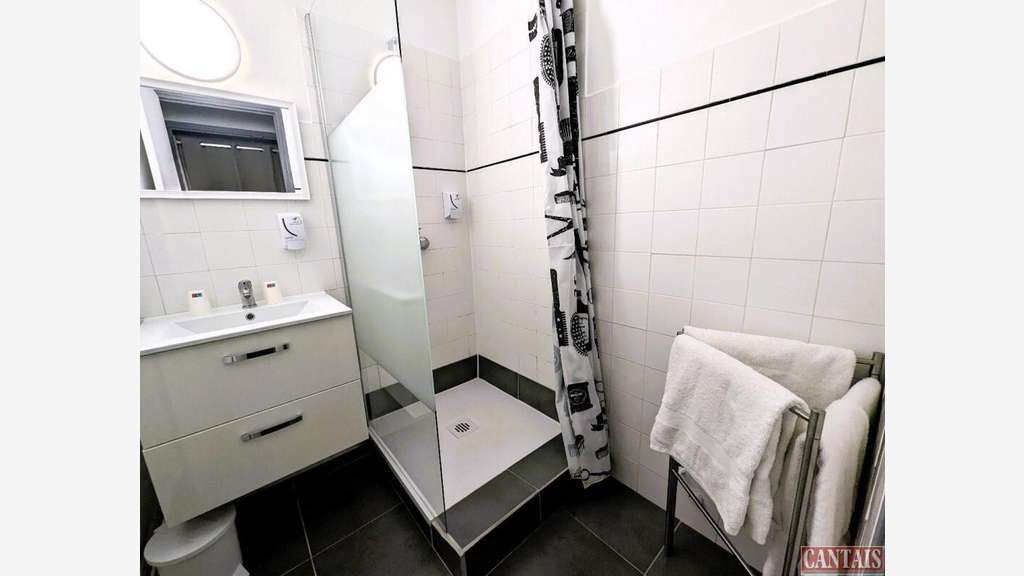 Vente hôtel bureau grande terrasse dans les Landes