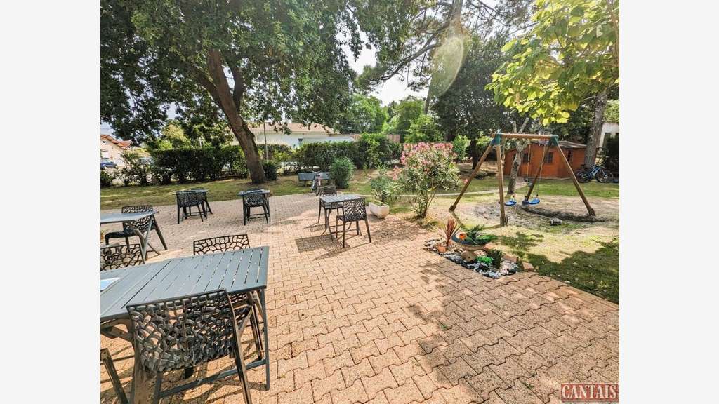 Vente hôtel bureau grande terrasse dans les Landes