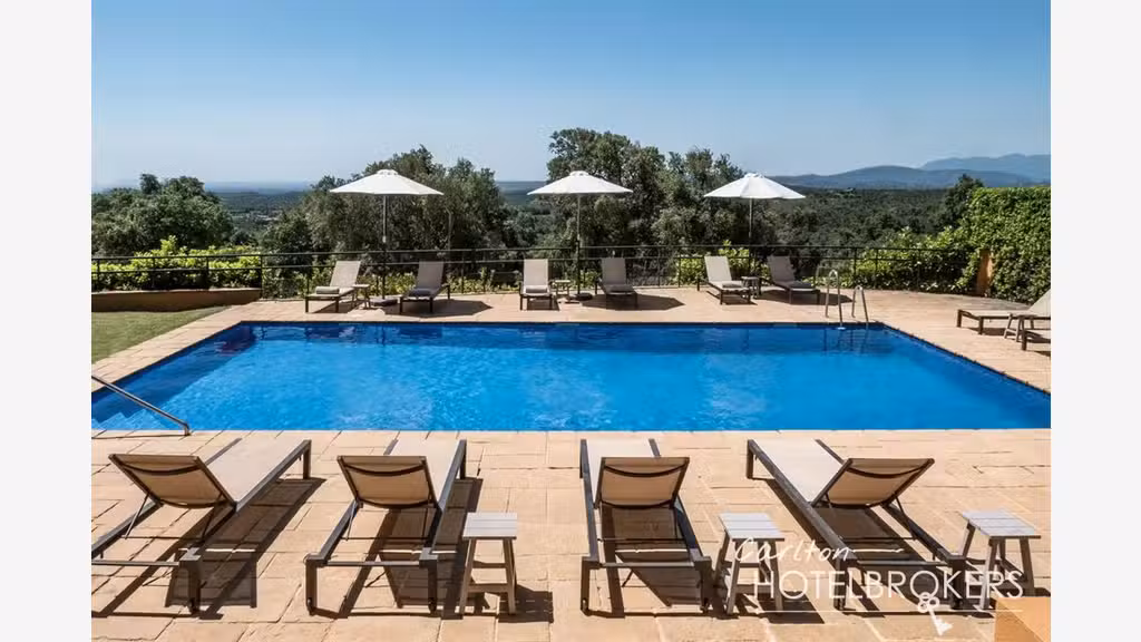 Vente hôtel **** spa proche frontière en Catalogne