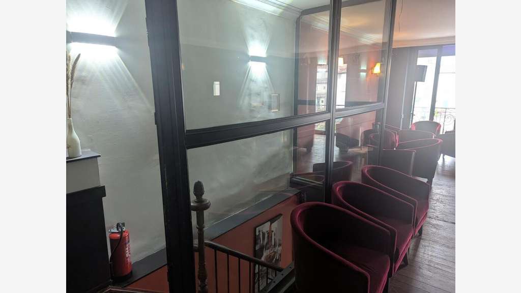 Vente bar tapas licence IV centre ville Castres