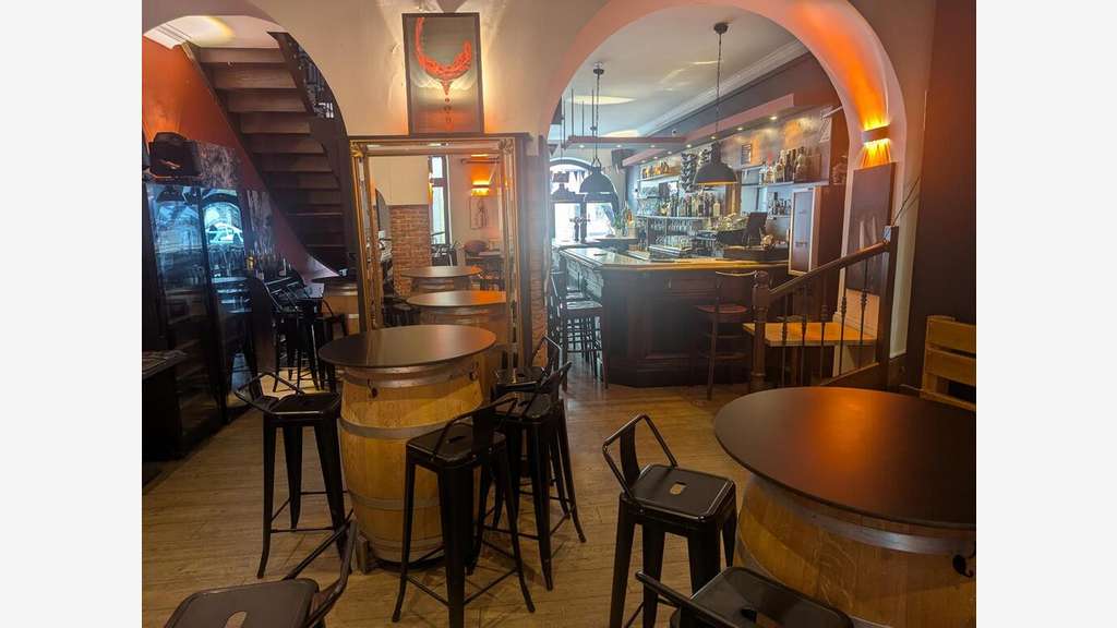 Vente bar tapas licence IV centre ville Castres