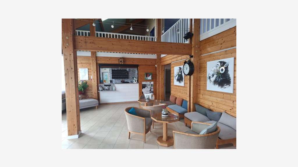 Vente hôtel bureau lic IV Nord-Est de Châteauroux