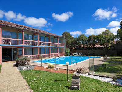 Fonds et murs hôtel à vendre sur Condom (32)