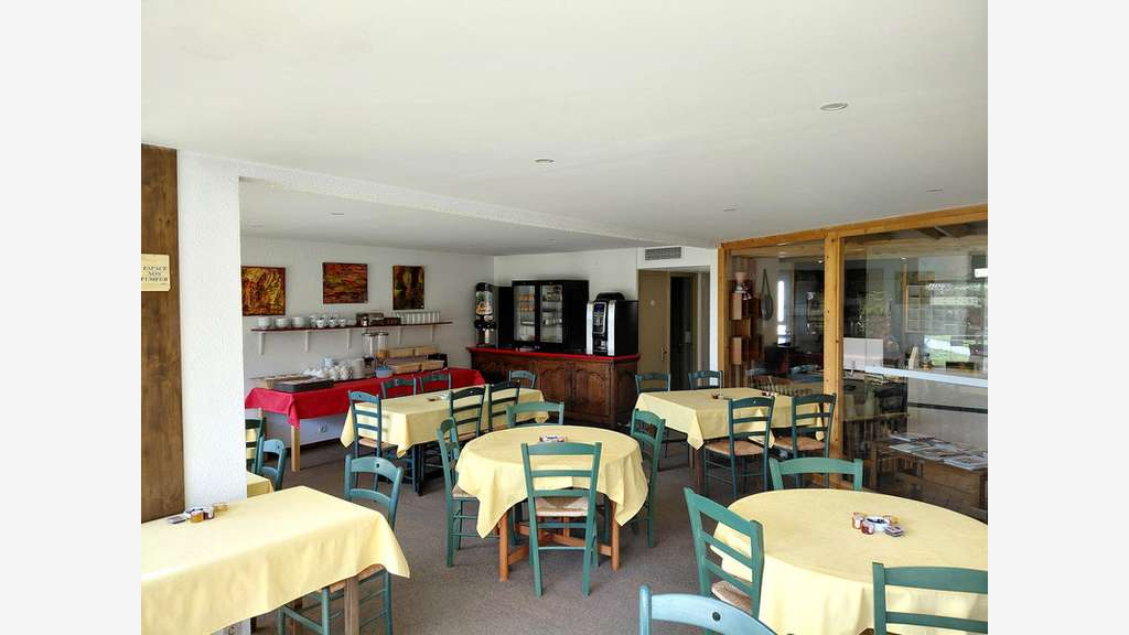 Fonds et murs hôtel à vendre sur Condom (32)