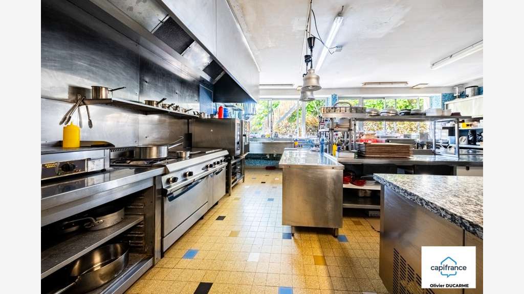 A vendre hôtel restaurant clé en main à Fixin