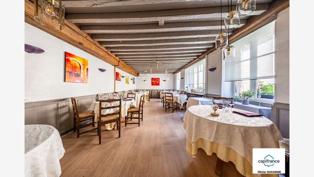 A vendre hôtel restaurant clé en main à Fixin