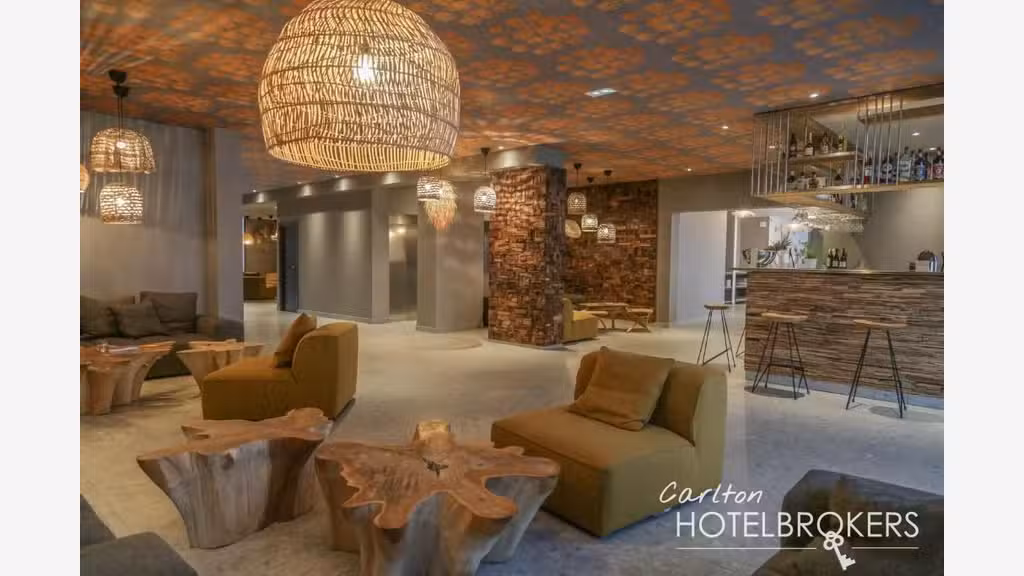 AV hôtel **** restaurant sur une plage de Corse