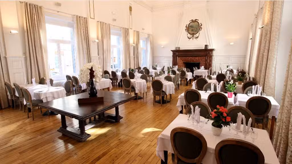 Vente hôtel 3 *** 60 ch + restaurant à la Barboule
