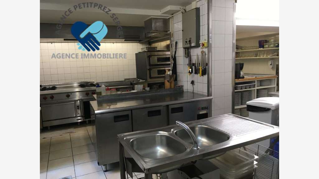 Vente hôtel restaurant terrasse proche de Mazamet