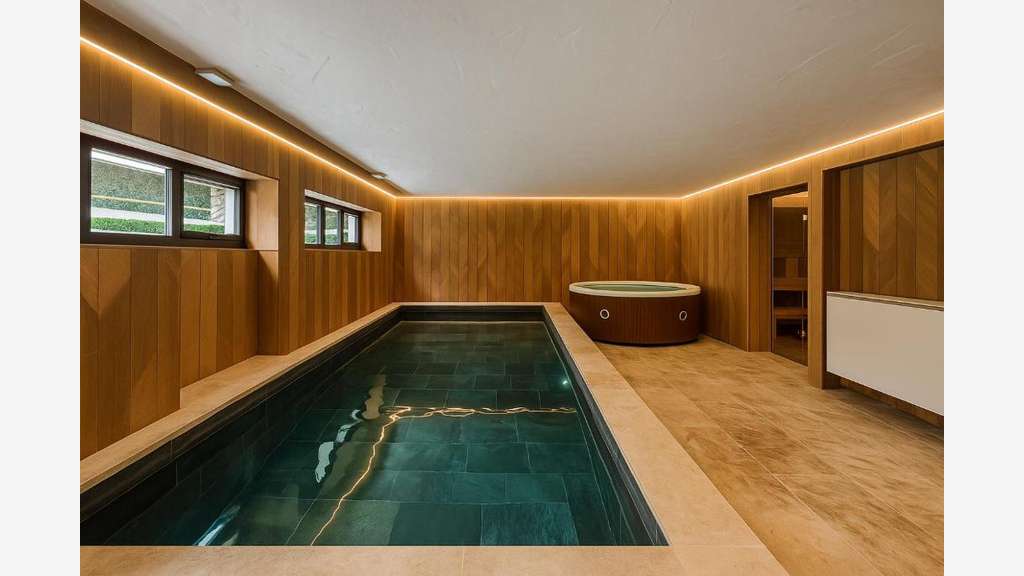 Vente hôtel spa 5 ***** murs & fonds à Megève