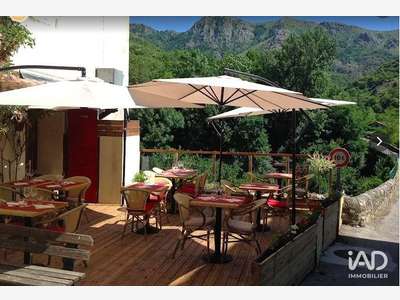 Hotel restaurant à Montpezat-sous-Bauzon