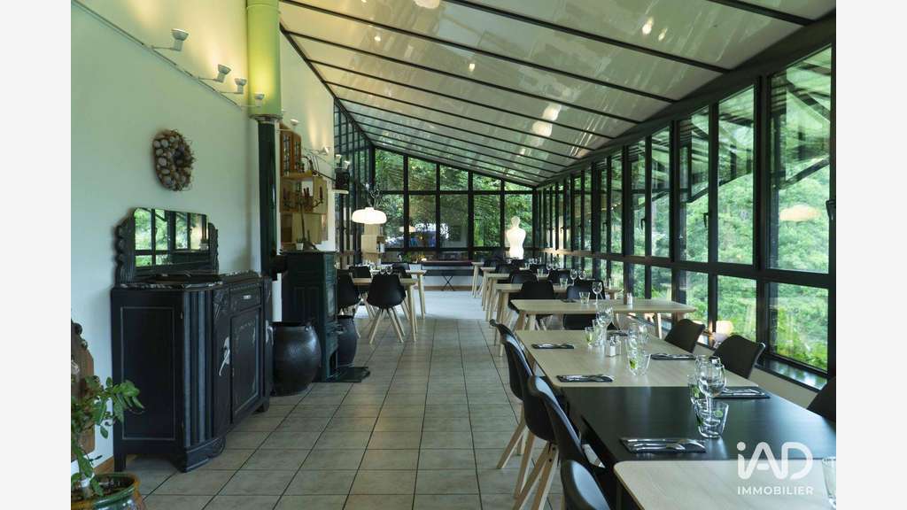 Hotel restaurant à Montsauche-les-Settons