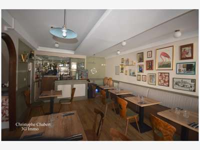 Vente hôtel restaurant à Orcival emplacement strat