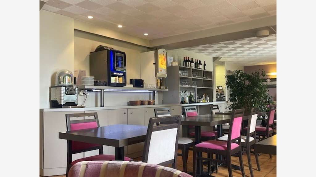Hôtel 3 *** sous enseigne à vendre à Orthez (64)