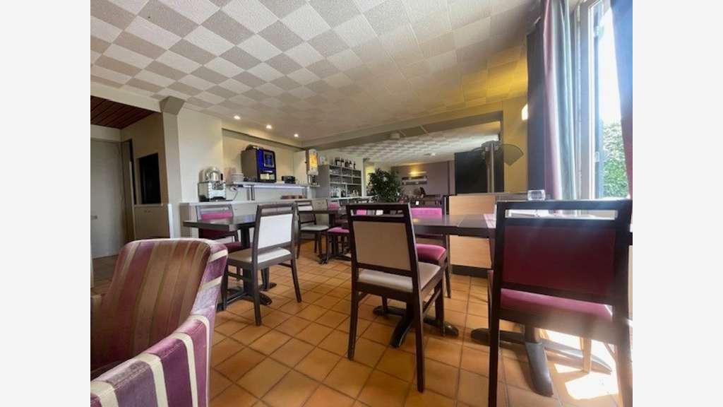 Hôtel 3 *** sous enseigne à vendre à Orthez (64)