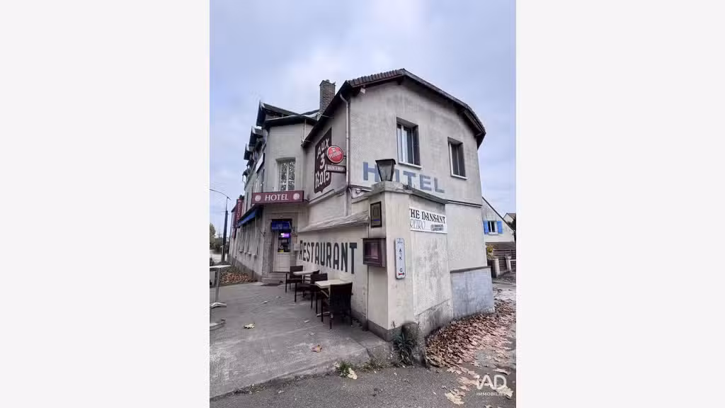 Hotel restaurant à Pont-sur-Yonne