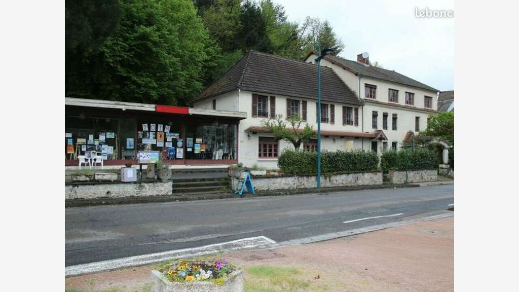 Vente hôtel 3 *** 9 chambres dept Puy-de-Dôme